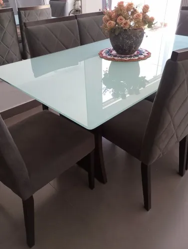MESA COM 6 CADEIRAS