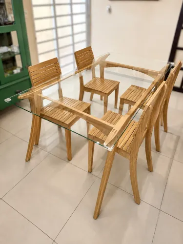 Mesa de jantar 6 lugares com cadeiras Tok & Stok