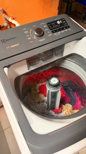 Máquina de Lavar Electrolux 17kg Premium Care