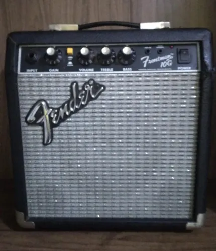 AMPLIFICADOR GUITARRA FENDER FRONTMAN 10G