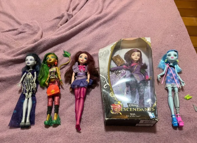 bonecas monster high e descendentes