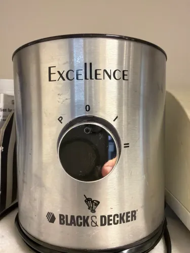 Compro liquidificador Black and Decker modelo Excellence, com copo de vidro ou só o copo
