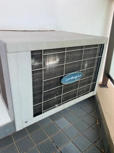 Ar condicionado Usado, Spring 7500 , 220 w , pleno funcionamento ar quente e frio ,