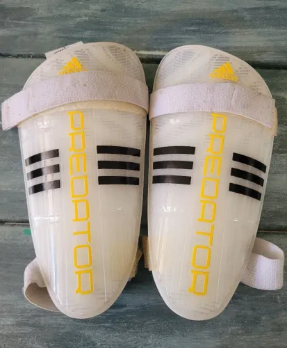 Caneleiras Adidas originais tamanho L