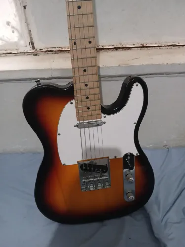 Guitarra a venda