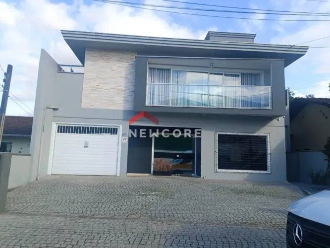 Casa em Rua Barbacena - Anita Garibaldi - Joinville/SC