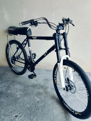 Bicicleta aro 26 montadinha recém montada