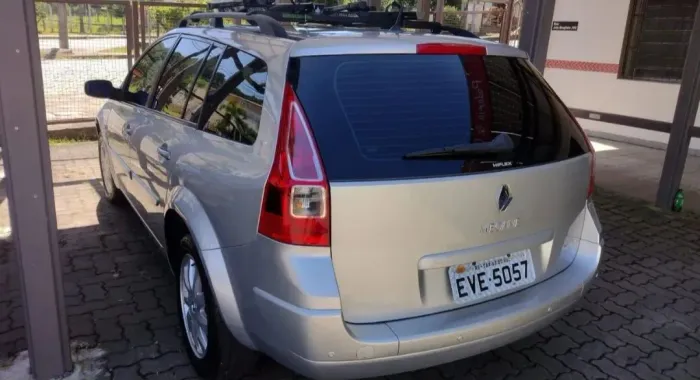 Renault Megane Grand Tour Dynam. Hi-flex 1.6 16V 2012