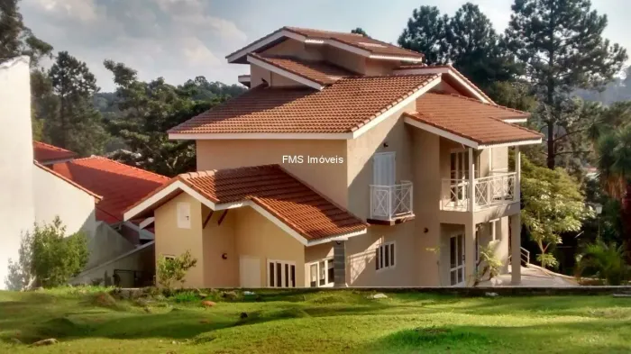 Luxuosa Casa de Condomínio a Venda em Aldeia da Serra - 4 Suites e 365,79 M2 em Barueri-SP