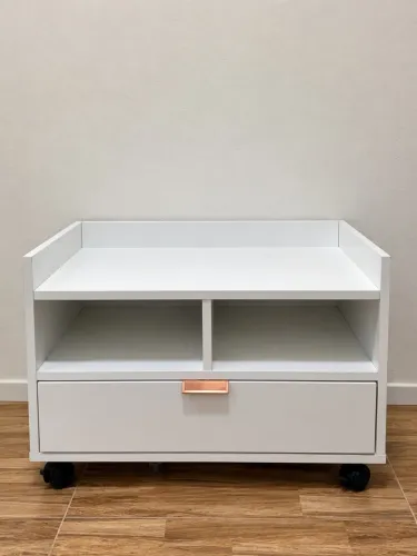 Rack branco elegante, já montado !