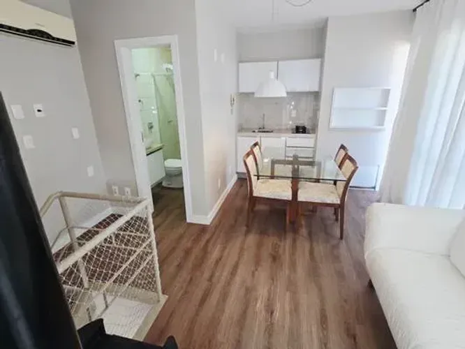 Cobertura Duplex nas proximidades das Pontes