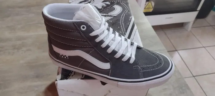 Tênis Vans Skate Sk8-Hi - N° 41 - Novo e Original - Pewter White