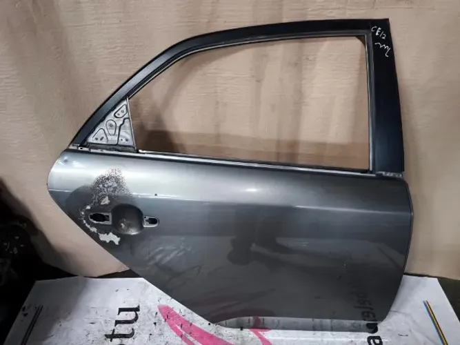 Porta Traseira Direita Detalhe Cerato 2011