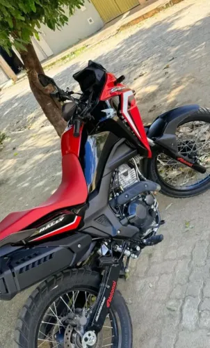 Honda Sahara 300 Rally ? 2025/26 ? R$7.000 ? Aceito 50% agora + 50% depois