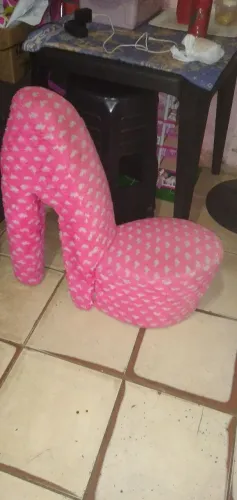 Puf no modelo salto alto para consertar ou usar como está 