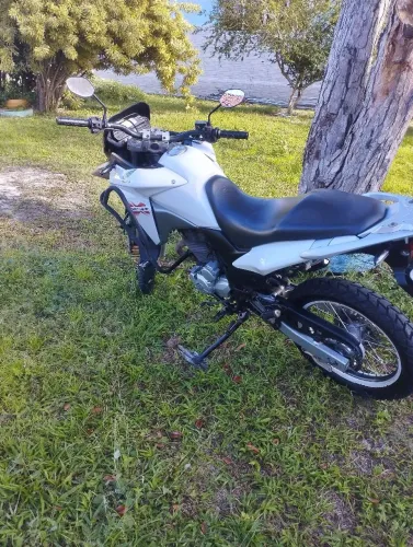 XRE 300 2013 