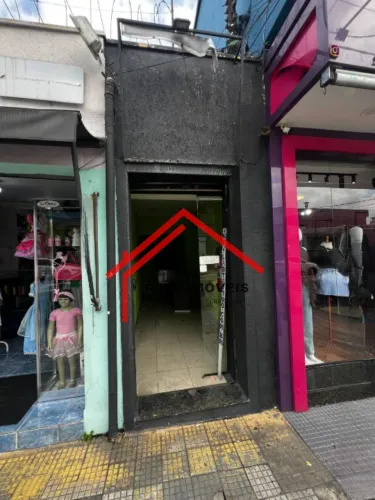 Salão Comercial para Locação ? 22m² no Km 18, Osasco-SP: Ideal para o seu negócio!
