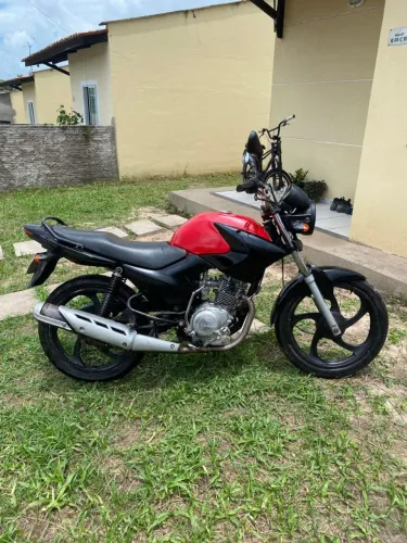 VENDO , MOTO FACTOR 125.   