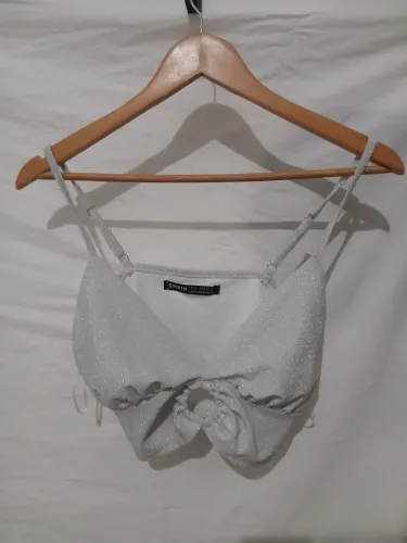 Blusa Cropped de Brilho In Glow Brasil | Tamanho 38 | Não usada | Shein