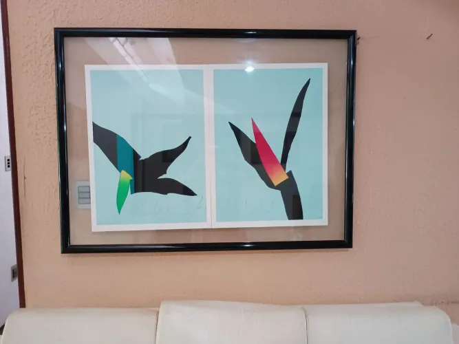 Quadro decorativo, paspatou de vidro transparente.Pode ser colocado tanto na horizontal qt