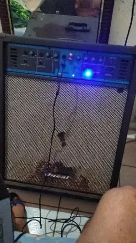 Vendo caixa de som amplificada profissional
