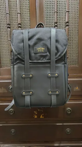 Mochila B.Craftsman Arya Couro e Lona Preta