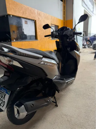 Moto 125 nova