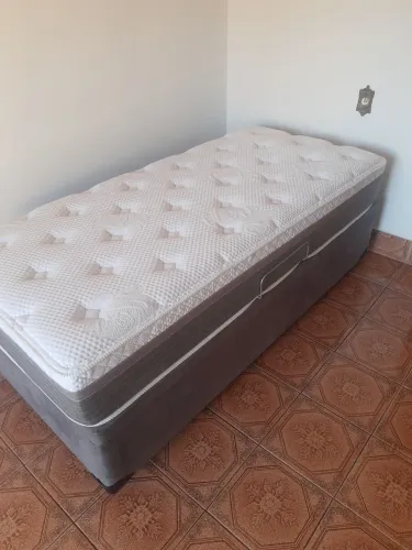 Cama solteiro com Baú 
