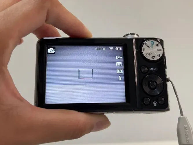 Camera Digital Samsung PL100 Selfie Tela Frontal Cybershot Digicam