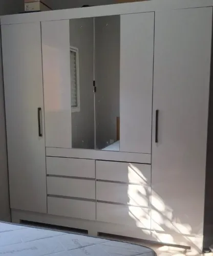 Guarda Roupa