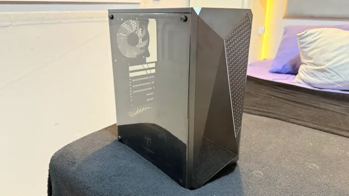 Gabinete gamer t-dagger com Fan Aigo 120 traseira em bom estado