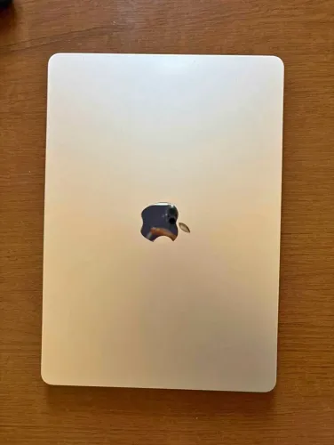 MACBOOK AIR M2 ESTELAR 256GB