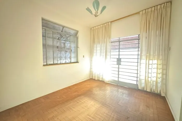 Casa à Venda - Aparecida, 3 Quartos, 210 m2