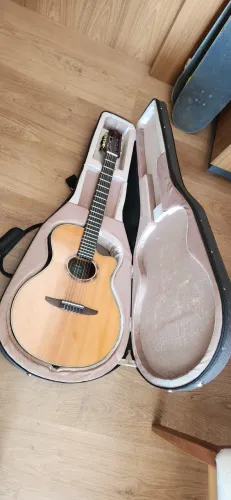 Violão Yamaha NTX 1200R com case original
