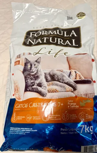 Fórmula Natural Life 7kg Gatos Castrados 7+ LACRADA - R$115