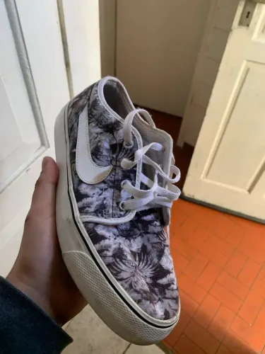 Tênis Nike Janoski
