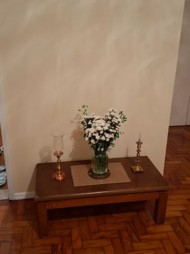 Mesa de centro de Madeira maciça