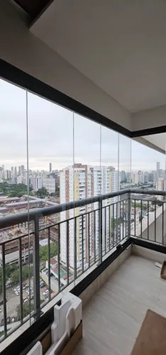 Estrutura e Vidros para fechamento de sacada