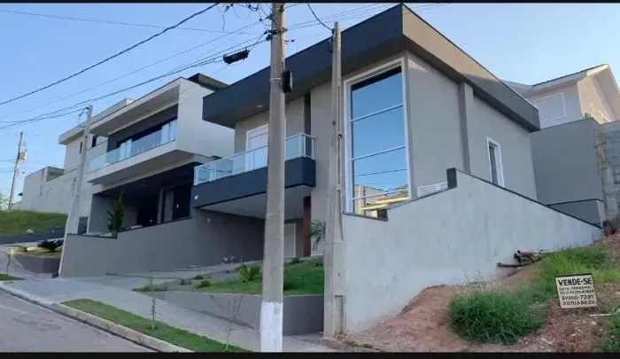 Oportunidade, Casa Sobrado, Condomínio Mantiqueira, Zona Norte Sjc, 3 Quartos, Área Gourme
