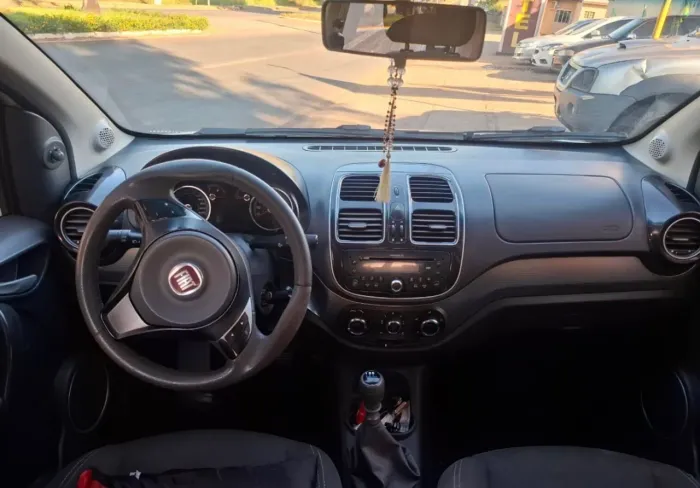 Fiat Grand Siena Attrac. 1.4 EVO F.flex 8V 2015