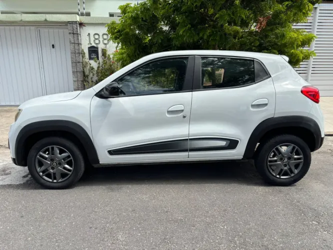 Renault Kwid Intense 1.0 Flex 12V 5P Mec. 2021
