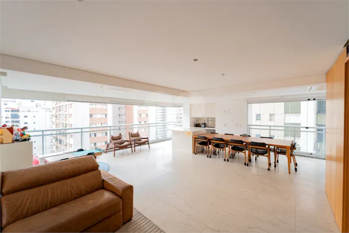 Apartamento à venda com 3 suítes no condomínio Tom 1102, São Paulo - SP