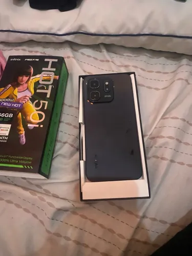 Vendo um celular Infinix