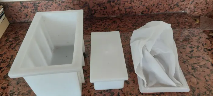 Forma prensador dessorador para muçarela queijo coalho mussarela novo de estoque antigo