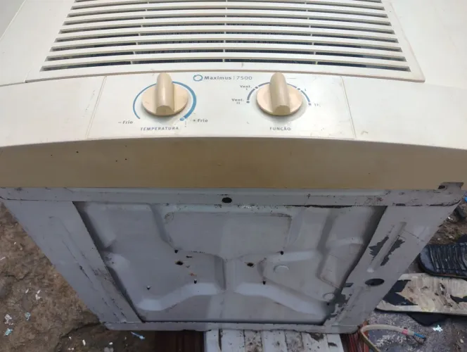 Ar condicionado de janela 7500 BTUs