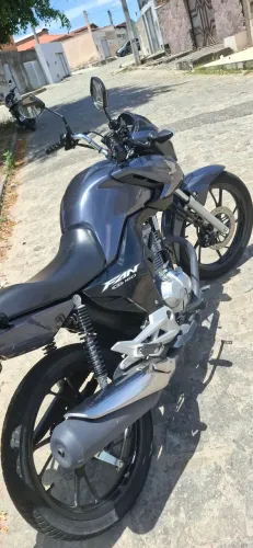 Cg 160 fan cinza metálico 