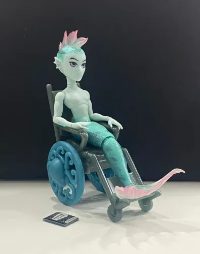 Finnegan Monster High G3 Boneco Custom