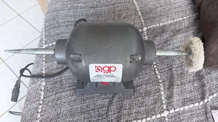 Motor de polimento odontológico