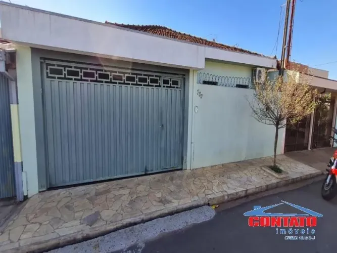 Casa Padrão para Alugar na Vila São José em São Carlos