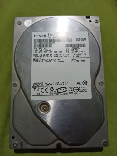 HD hitachi 2009 250gb usado